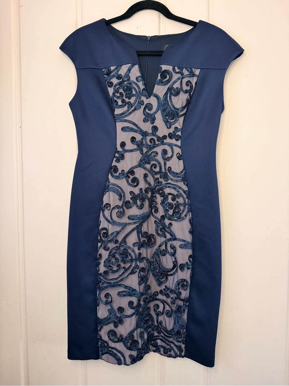 Connected Apparel Navy Sheath cocktail Dress with Embroidered Panel sz8p